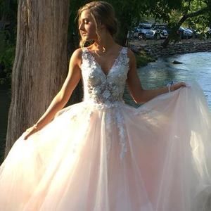 Meet your Posher, Cameron